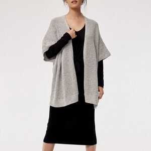 Aritzia Community Iconic Cape Tan and Black Size M/L